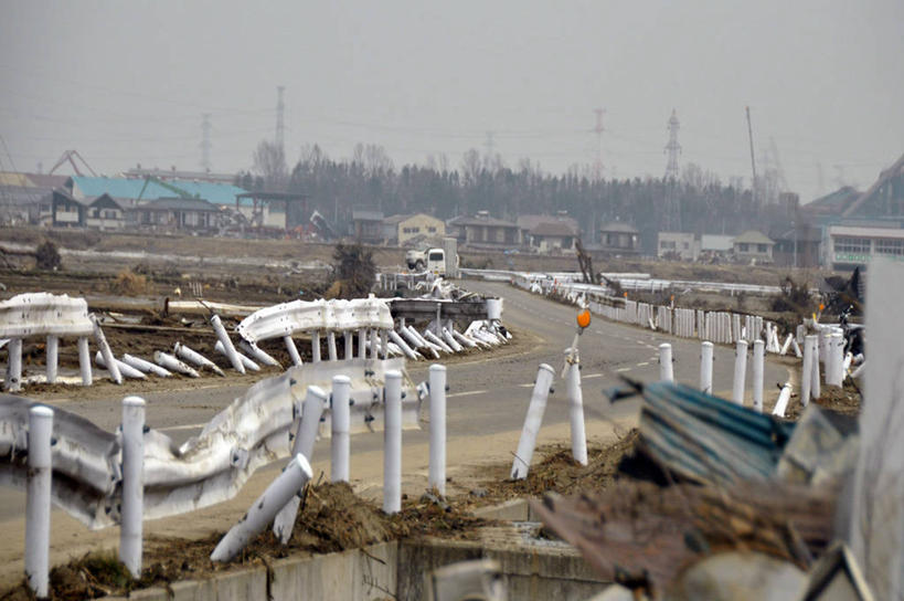 无人,横图,室外,白天,路,仙台,日本,环保,房屋,篱笆,破坏,破损,天空,摄影,能源,损坏,回收,资源,下降,海啸,毁灭,利用,低碳,循环,地震,持续,彩图,输电塔