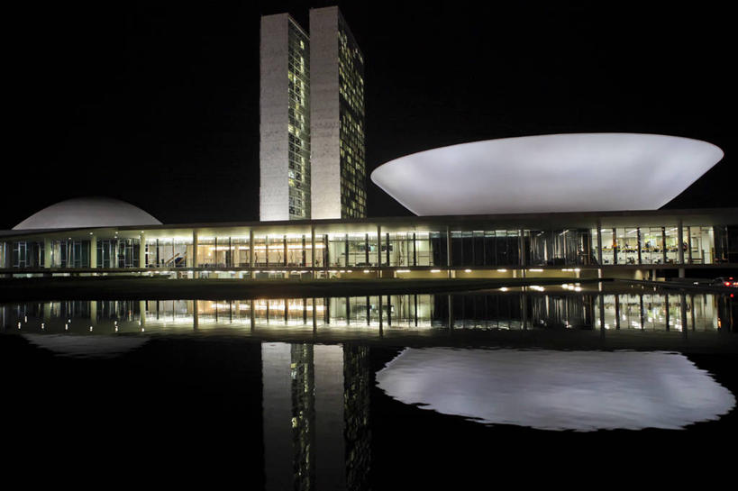 无人,横图,室外,夜晚,建筑,巴西,美国,反射,首都,现代,地标建筑,南美,摄影,照亮,权威,南美洲,北美,政府大楼,北美洲,拉丁美洲,政府,美洲,巴西联邦共和国,首府,北亚美利加洲,亚美利加洲,南亚美利加洲,巴西利亚,巴西里亚,联邦大楼,彩图,美利坚合众国