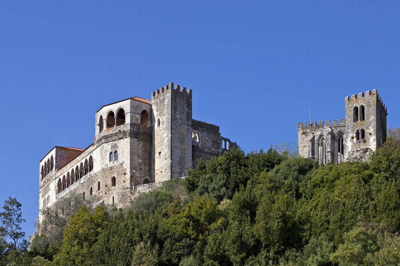 无人,横图,室外,白天,仰视,建筑,日光,葡萄牙,城堡,摄影,宁静,万里无云,彩图,低角度拍摄,莱里亚