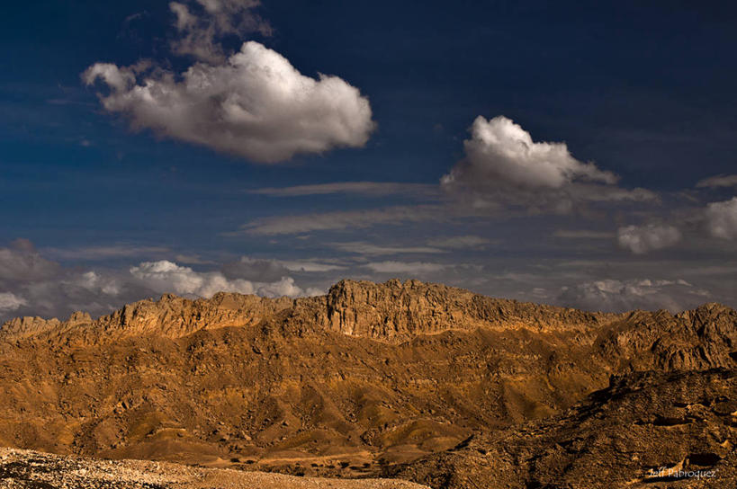 无人,横图,室外,白天,旅游,度假,美景,山,山脉,阿联酋,亚洲,景观,云,首都,娱乐,自然,享受,休闲,景色,放松,摄影,宁静,岩层,自然风光,西亚,阿拉伯联合酋长国,阿布扎比,波斯湾,阿布达比,自然地理,岩石,彩图,阿莱因,艾因