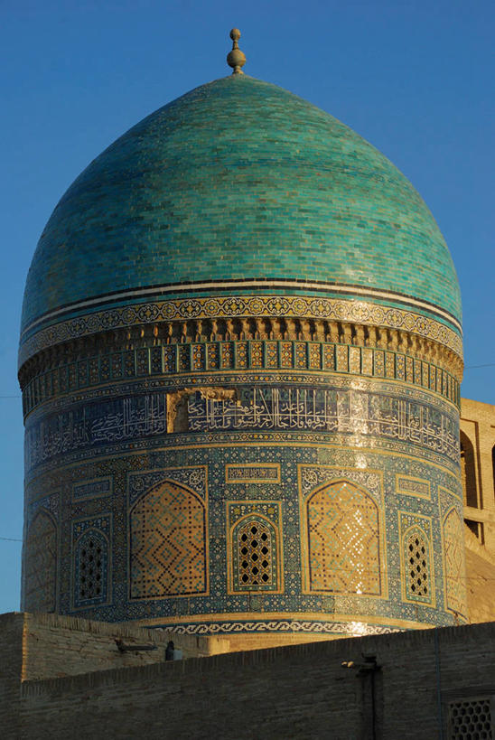 无人,竖图,室外,白天,建筑,乌兹别克斯坦,花纹,图案,拱门,陶瓷制品,摄影,宗教,伊斯兰教,圆顶建筑,万里无云,布哈拉,彩图