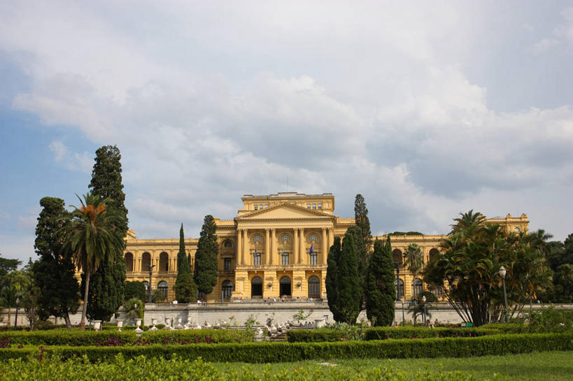 无人,博物馆,横图,室外,白天,植物,巴西,云,树,天空,自然,地标建筑,摄影,园林,圣保罗,圣保罗州,巴西文化,彩图