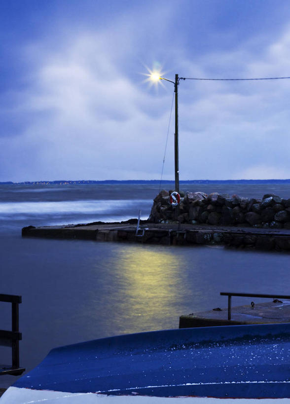 无人,竖图,室外,白天,海洋,太阳,日光,瑞典,反射,海岸线,水平线,云,天气,蓝色,风景,自然,摄影,宁静,岩石,海港,毛石,二月,雹暴