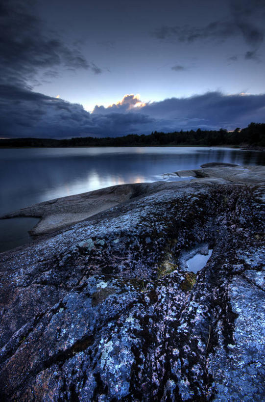 无人,竖图,室外,湖,日落,瑞典,欧洲,反射,云,风景,天空,自然,黄昏,摄影,宁静,环境,斯堪的纳维亚,北欧,斯堪的那维亚,斯堪的那维亚半岛,斯堪的纳维亚半岛,斯堪狄纳维亚半岛,瑞典王国,东约特兰省,岩石