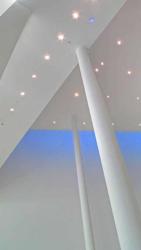 无人,博物馆,竖图,室内,仰视,建筑,德国,一排,整齐,柱子,光亮,慕尼黑,排列,地标建筑,摄影,照亮,照明设备,队列,德国文化,中欧,上巴伐利亚,现代艺术陈列馆,低角度拍摄,旅行