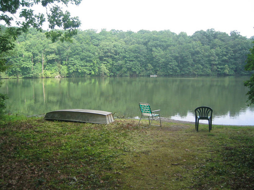 划艇,无人,横图,室外,白天,旅游,度假,湖,美景,椅子,美国,反射,景观,娱乐,草,树,自然,享受,休闲,景色,放松,运输,摄影,宁静,自然风光,纽约州,橘子郡,旅行