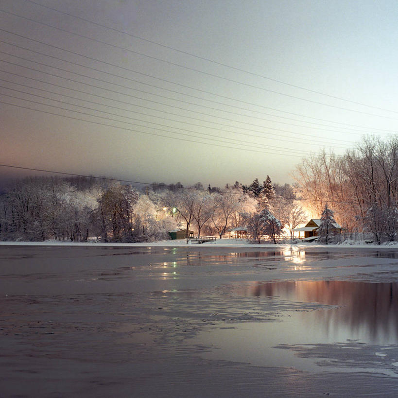 无人,竖图,室外,夜晚,美景,雪,美国,覆盖,反射,池塘,景观,冬天,光亮,树,风景,天空,自然,黄昏,景色,寒冷,摄影,宁静,环境,照亮,北美,北美洲,自然风光,独木舟,美洲,万里无云,北亚美利加洲,亚美利加洲,密歇根,密歇根州,貂熊州,狼獾之州,狼獾州,安娜堡,旅行,美利坚合众国