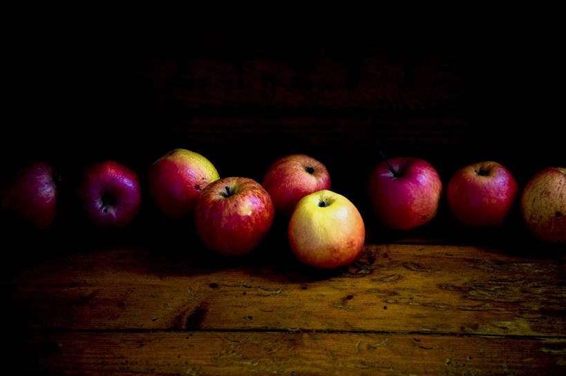 无人,横图,俯视,室内,建材,地板,建筑,苹果,静物,水果,英国,欧洲,一排,整齐,材料,木板,木材,地面,饮食,英格兰,木地板,木柴,排列,摄影,建造,木料,西欧,队列,清新,北欧,大不列颠,健康食物,大不列颠及北爱尔兰联合王国,大不列颠及爱尔兰联合王国,剑桥,剑桥郡,硬木,康桥,高角度拍摄,大不列颠王国,大英帝国,联合王国,日不落帝国