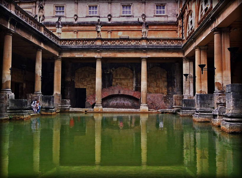 横图,室外,水,城市,建筑,英国,反射,柱子,历史,地标建筑,摄影,北欧,记忆,古代文明,罗马浴池,旅行,公共浴室