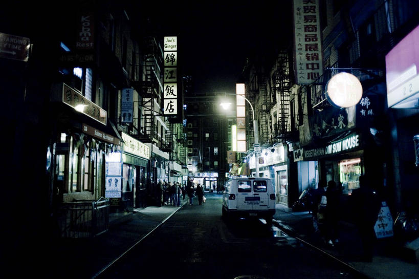 商店,横图,室外,夜晚,旅途,建筑,路灯,汽车,纽约,美国,机动车,光亮,运输,摄影,照亮,照明设备,纽约州,旅行,餐馆