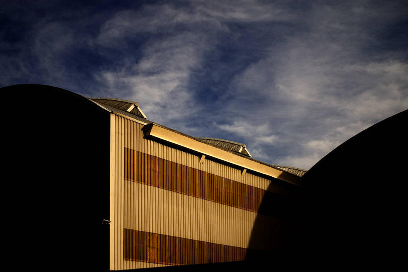 无人,工厂,横图,室外,白天,建筑,意大利,阴影,云,天空,工业,摄影,南欧,意大利文化,工业建筑,旅行