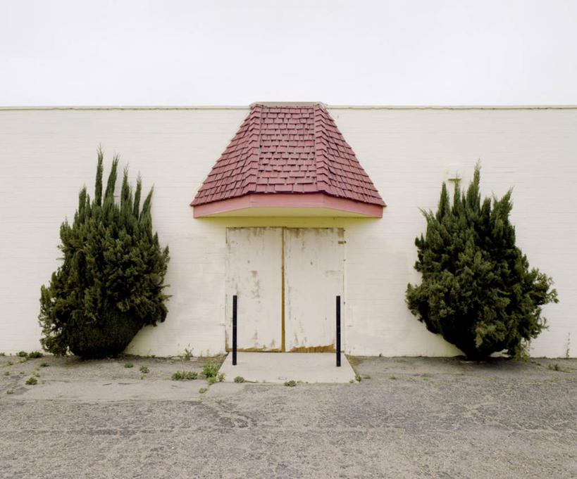 无人,横图,室外,白天,门,建筑,街道,美国,关闭,屋顶,树,摄影,环境,简单,封闭,边界