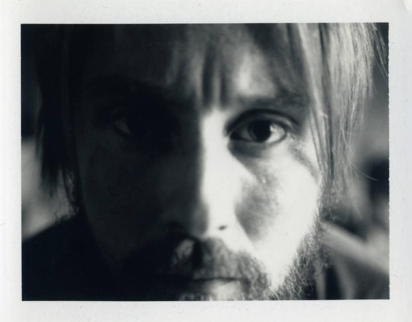 成年人,中年人,胡须,一个人,横图,黑白,特写,夜晚,日本,仅一个男性,仅一个人,仅一个中年男性,沮丧,摄影,头像,恐怖,忧虑,肖像,东亚,男人,男性,中年男性,胡子,络腮胡,影棚拍摄