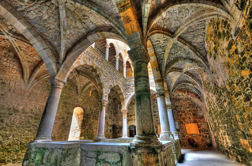 无人,横图,室内,白天,天花板,建筑,法国,戛纳,柱子,拱门,废墟,摄影,法国文化,彩图,过去