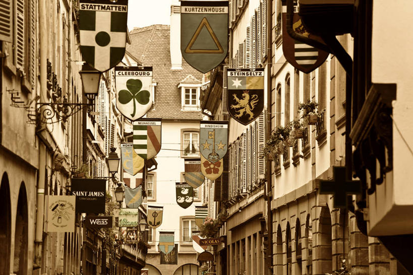 无人,横图,室外,白天,城市,道路,建筑,街道,路,公路,法国,装饰,标语,交通,摄影,徽章,斯特拉斯堡,马路,彩图