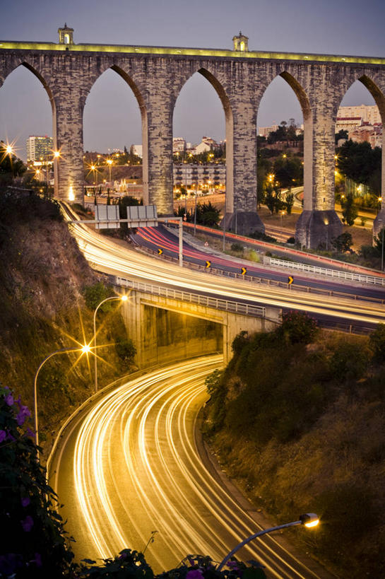 无人,竖图,俯视,室外,运动模糊,建筑,路灯,公路,葡萄牙,弯曲,沟渠,首都,里斯本,黄昏,运输,摄影,尾灯,迅速,照亮,高架道路,彩图,高角度拍摄,旅行