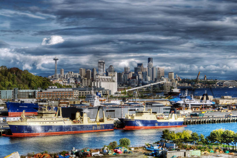 无人,横图,俯视,室外,白天,河流,天际线,摩天大楼,船,美国,云,工业,摄影,货船,市区,西雅图,工业建筑,彩图,高角度拍摄,海上运输