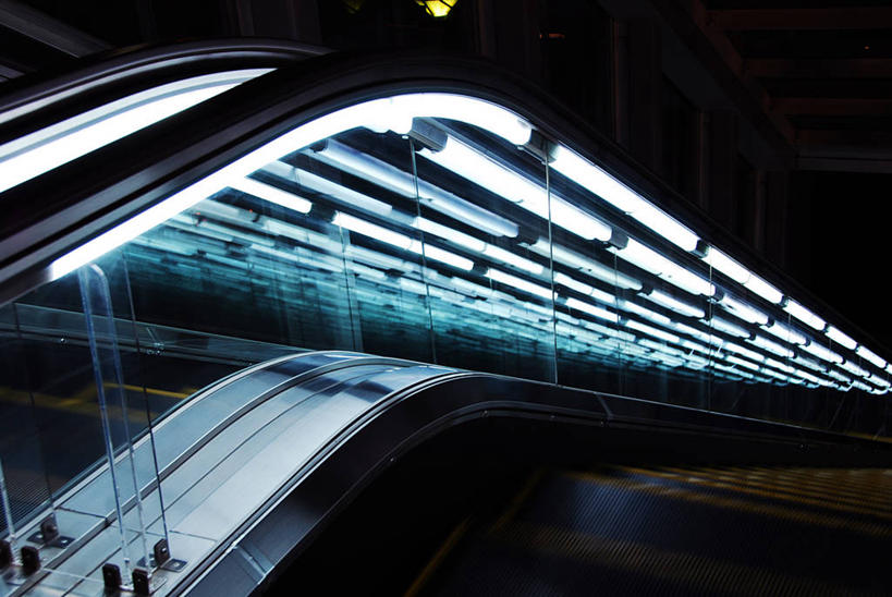 无人,横图,室外,夜晚,重复,建筑,日本,一排,整齐,现代,排列,摄影,宁静,照亮,队列,荧光灯,一致