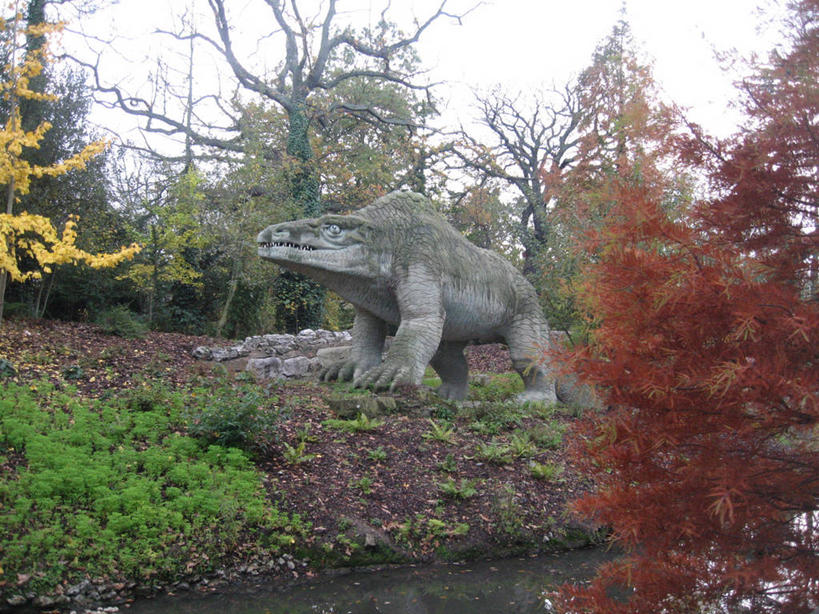 无人,公园,横图,室外,白天,英国,雕像,首都,摄影,恐龙,水晶宫,秋天,彩图,过去