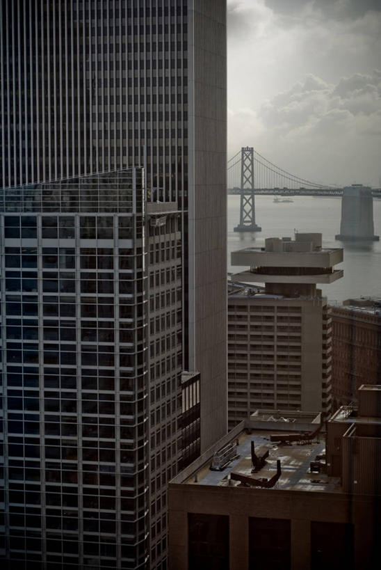 无人,竖图,室外,白天,城市,建筑,摩天大楼,乌云,天气,现代,摄影,吊桥,市区,海湾大桥,金融区,彩图