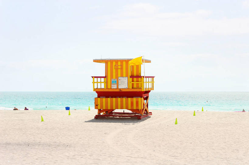 无人,横图,室外,白天,旗帜,美国,条纹,沙子,水平线,大西洋,摄影,宁静,北美,北美洲,美洲,海景,佛罗里达,佛罗里达州,迈阿密,佛州,阳光州,万里无云,迈阿密海滩,北亚美利加洲,亚美利加洲,彩图,美利坚合众国