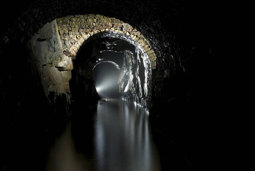 无人,横图,室内,神秘,采矿业,英国,废弃,反射,隧道,摄影,报废,矿产,照亮,废物,矿物,丢弃,放弃,抛弃,18世纪,摈弃,死水,彩图,屏弃,摈斥,摒除,水灾,过去