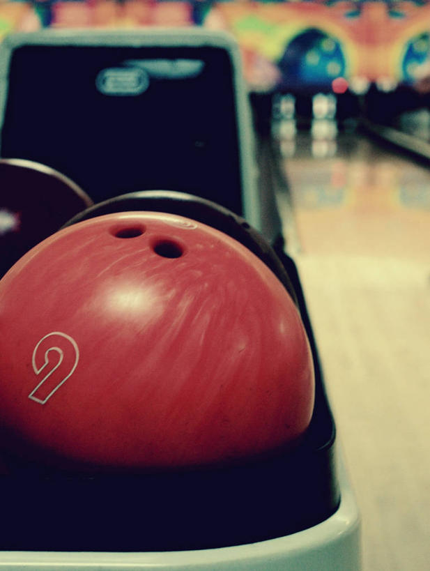 无人,竖图,室内,特写,保龄球,美国,英文,标志,数字,文字,字符,字母,保龄球馆,标识,球道,摄影,阿拉伯数字,英文字母,北美,北美洲,美洲,球馆,佛罗里达,佛罗里达州,佛州,阳光州,北亚美利加洲,亚美利加洲,保龄球道,塔拉哈西,彩图,美利坚合众国