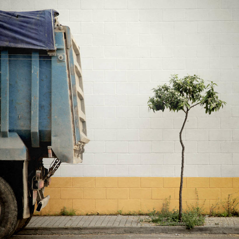 无人,方图,室外,白天,建筑业,道路,路,公路,西班牙,墙,交通,车,树,交通工具,运输,摄影,生长,部分,载具,露营,野营,房车,环境保护,宿营,想法,露营车,马路,彩图,巷,拖挂式房车