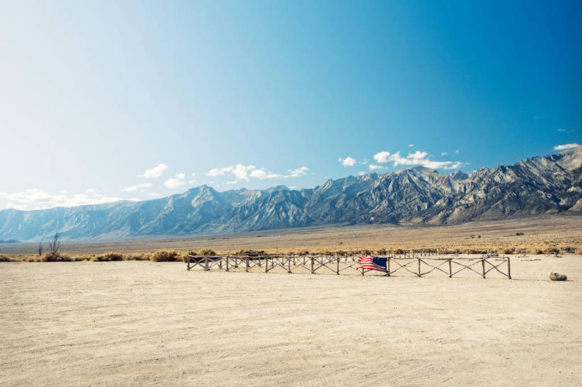 无人,横图,室外,白天,沙漠,美国,地形,篱笆,风景,美国国旗,摄影,宁静,北美,北美洲,加利福尼亚,美洲,加州,加利福尼亚州,内华达山,内华达山脉,金州,黄金州,北亚美利加洲,亚美利加洲,彩图,美利坚合众国