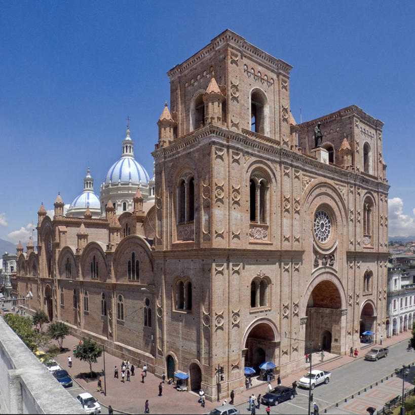 教堂,竖图,方图,室外,白天,留白,建筑,街道,厄瓜多尔,朦胧,模糊,角落,人行道,南美,摄影,宗教,宁静,拉丁美洲,圆顶建筑,灵性,阿苏艾省,彩图,大教堂