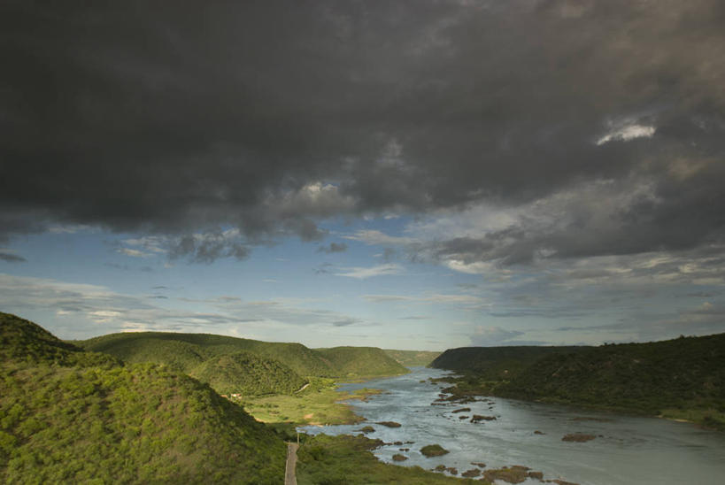 无人,横图,室外,旅游,度假,河流,美景,日落,山,水,多云,巴西,地形,景观,云,历史,娱乐,草,风景,天空,自然,黄昏,享受,休闲,景色,南美,放松,摄影,宁静,拉丁美洲,自然风光,水虎鱼,阿拉戈斯,巴西文化,彩图