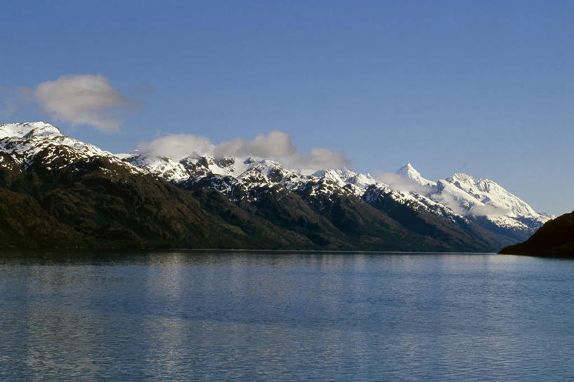 无人,横图,俯视,航拍,室外,白天,旅游,森林,山,水,雪,智利,地形,蓝色,风景,天空,自然,摄影,鸟瞰,敲诊槌,彩图,高角度拍摄,旅行