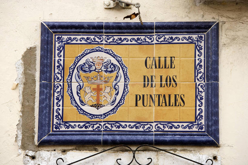 无人,横图,室外,特写,白天,通讯,哥伦比亚,吊挂,悬挂,标志,符号,文字,墙,挂,南美,摄影,英文字母,消息,身份,卡塔赫纳,想法,彩图