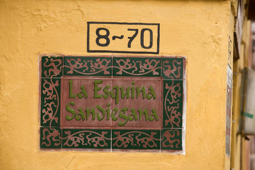 无人,横图,室外,特写,白天,通讯,建筑,哥伦比亚,数字,文字,墙,南美,摄影,英文字母,卡塔赫纳,式样,想法,设计,彩图,旅行