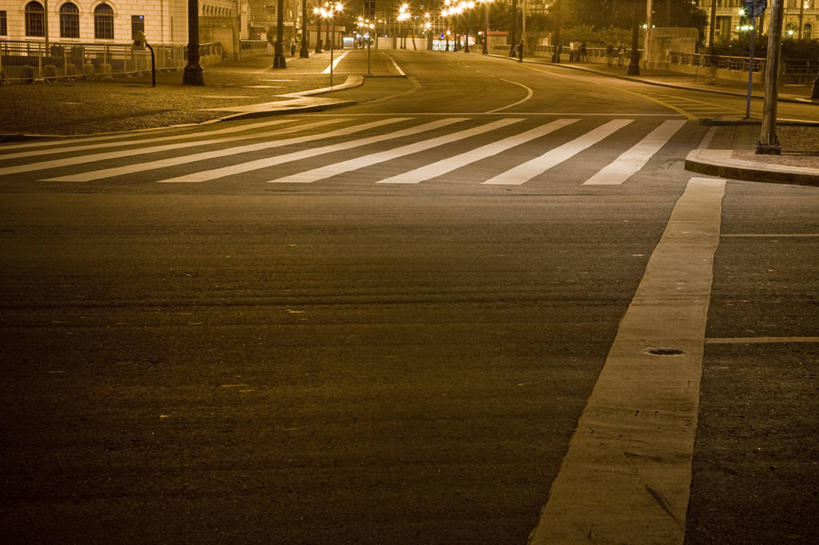 无人,横图,室外,夜晚,街道,路灯,光亮,运输,摄影,怪异,照亮,照明设备,市区,圣保罗,圣保罗州,斑马线,彩图,旅行