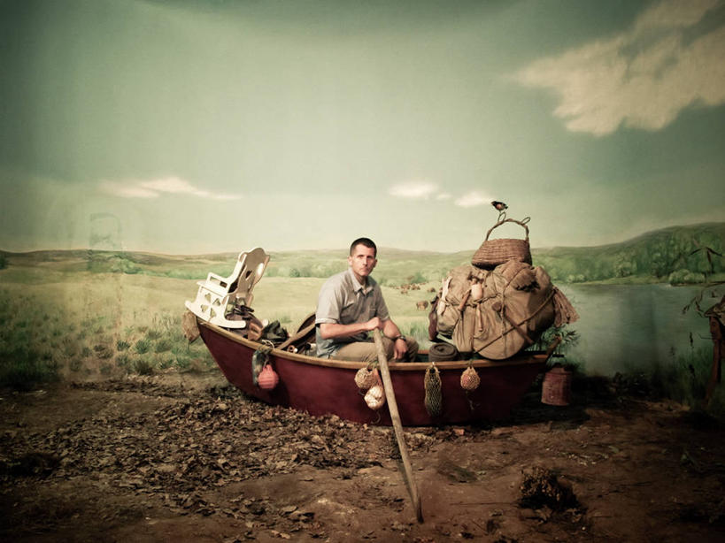 划艇,成年人,中年人,老年人,一个人,坐,横图,室外,白天,旅途,河流,美国,仅一个男性,仅一个人,仅一个中年男性,篮子,地形,摇椅,拿着,天空,行李,运输,摄影,桨,北美,北美洲,肖像,美洲,搁浅,北亚美利加洲,亚美利加洲,密歇根,密歇根州,貂熊州,狼獾之州,狼獾州,男人,男性,中年男性,彩图,旅行,美利坚合众国,晕影