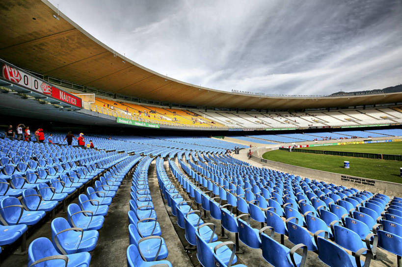 足球场,体育馆,运动场,横图,室外,白天,运动,椅子,巴西,一排,整齐,云,体育场,排列,天空,地标建筑,摄影,队列,里约热内卢,运动馆,马拉卡纳体育场,彩图