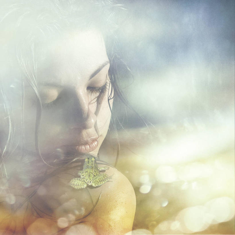 西方人,成年人,中年人,脸,头,脸颊,一个人,方图,室外,白天,童话故事,日光,欧洲,加拿大,欧洲人,仅一个女性,仅一个人,肩膀,看,仅一个中年女性,摄影,多伦多,想法,女人,女性,中年女性,白种人,头部,脸部,脸蛋,面部,亲吻,彩图