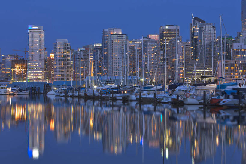 帆船,无人,公园,码头,横图,室外,度假,海洋,美景,日落,水,城市风光,城市,港口,建筑,摩天大楼,船,加拿大,反射,光,景观,塔,历史,文化,娱乐,天空,黄昏,地标建筑,交通工具,享受,休闲,景色,放松,摄影,照亮,太平洋,载具,市区,温哥华,帆樯,桅竿,大不列颠哥伦比亚,史坦利公园,彩图,摆渡口,埠头,渡口,渡头,港湾,海港,货运码头,口岸,商港,帆柱,加拿大文化