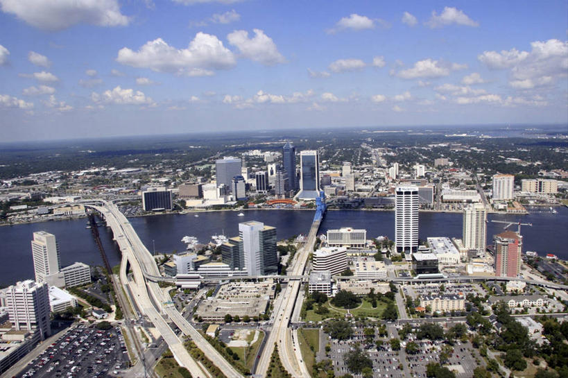 无人,横图,俯视,室外,白天,度假,河流,美景,城市风光,城市,建筑,摩天大楼,美国,地平线,景观,桥,辽阔,地面,娱乐,天空,享受,休闲,广阔,景色,放松,摄影,一望无际,北美,北美洲,延伸,美洲,市区,佛罗里达,佛罗里达州,杰克逊维尔,佛州,阳光州,天地相交,北亚美利加洲,亚美利加洲,无边无际,一马平川,彩图,高角度拍摄,美利坚合众国,圣约翰河