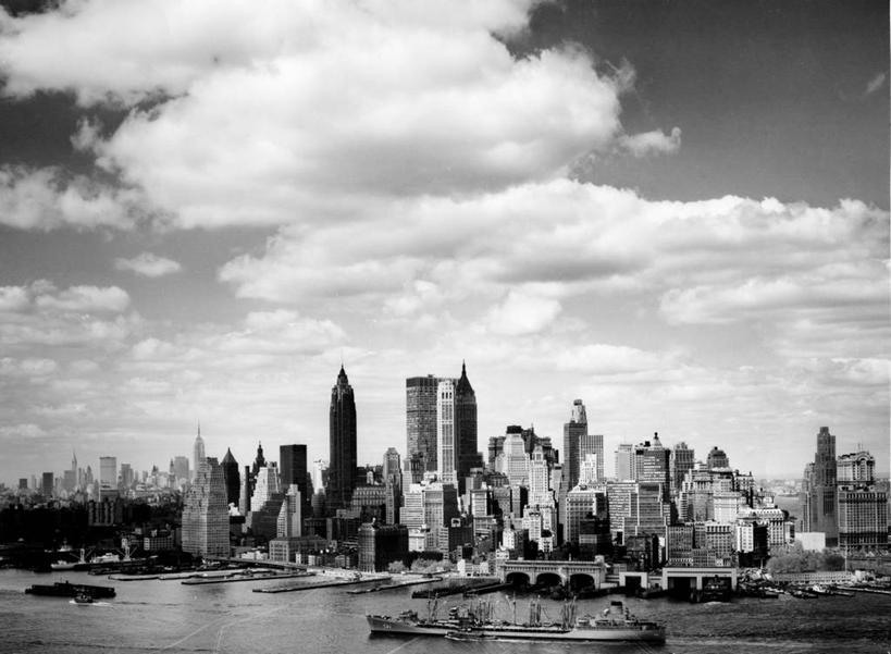无人,横图,黑白,室外,白天,天际线,建筑,摩天大楼,纽约,美国,桥,曼哈顿,古典,现代,工业,运输,摄影,货运,货船,市区,纽约州,海港