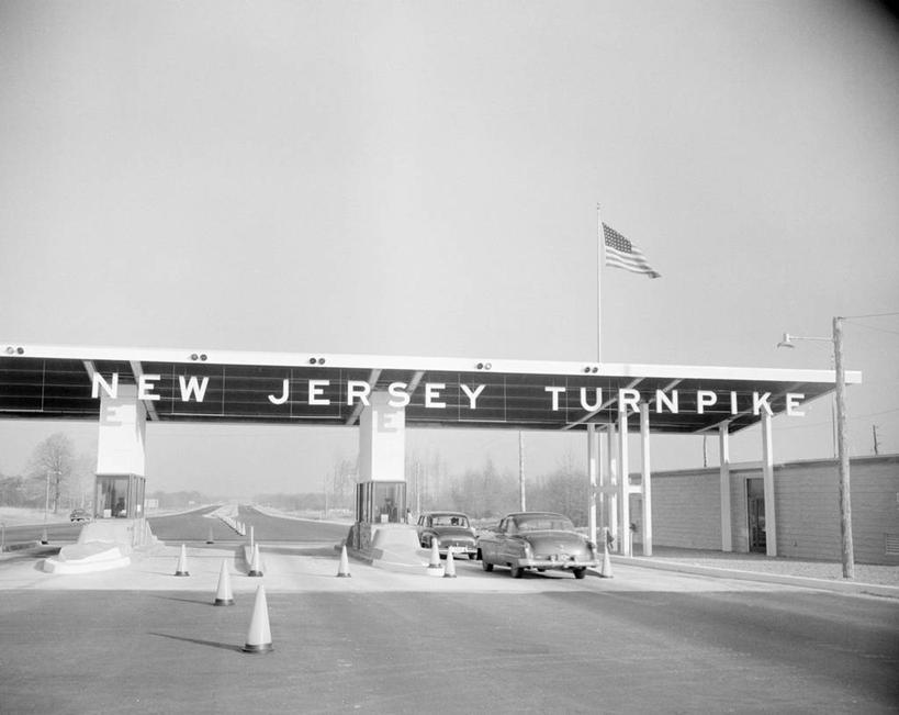 无人,横图,黑白,室外,白天,消失点,公路,汽车,美国,古典,运输,美国国旗,摄影,英文字母,新泽西