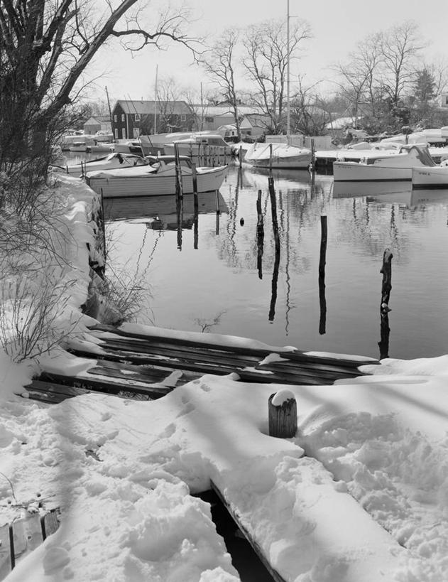 无人,竖图,黑白,室外,白天,雪,船,纽约,美国,停靠,反射,冬天,古典,木桩,寒冷,运输,摄影,运河,停泊,长岛,纽约州,巴比伦,海港