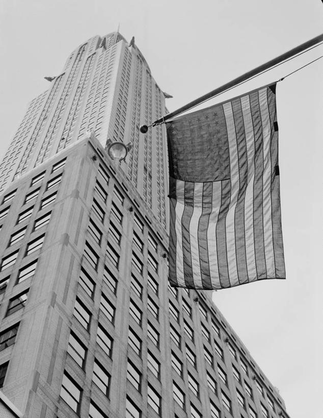 无人,竖图,黑白,室外,白天,仰视,城市,建筑,摩天大楼,纽约,美国,曼哈顿,美国国旗,摄影,低角度拍摄
