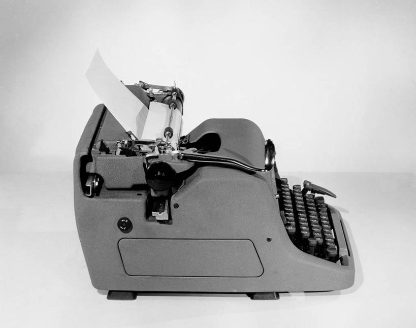 无人,横图,黑白,白色背景,侧面,商务,纸,一个,通信,摄影,单个,简单,打字机,影棚拍摄