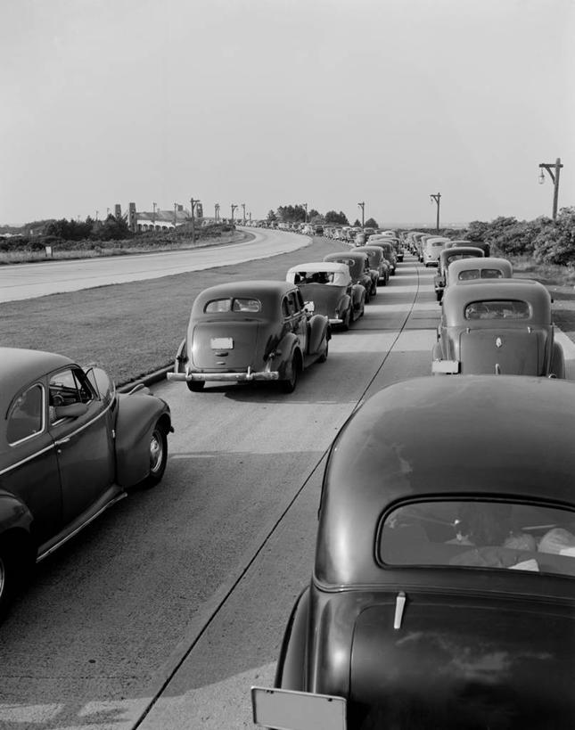 无人,竖图,黑白,室外,白天,旅游,旅途,街道,公路,汽车,美国,交通,背面,运输,摄影,旅行,交通堵塞