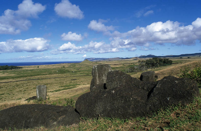 无人,公园,横图,室外,白天,旅游,度假,海洋,火山,美景,复活节岛,智利,地平线,地形,景观,水平线,云,娱乐,草,风景,自然,地标建筑,享受,休闲,景色,南美,放松,摄影,宁静,灰,南美洲,国家公园,拉丁美洲,自然风光,美洲,波利尼西亚,亚美利加洲,南亚美利加洲,复活岛,智利共和国,拉帕.努伊国家公园,拉帕努伊国家公园,波利尼西亚群岛,活火山,彩图,赫布亚岛,拉帕努伊岛,帕赛兰,伊斯特岛