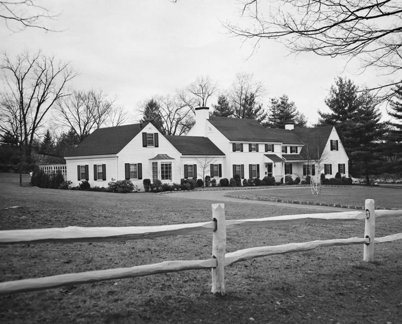 无人,横图,黑白,室外,白天,草坪,建筑,百叶窗,房屋,篱笆,草,树,天空,摄影,住房