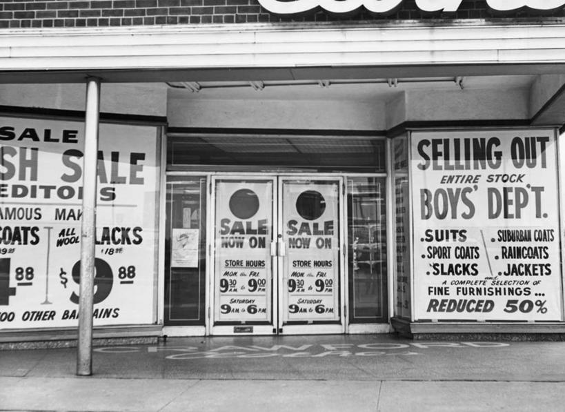 无人,横图,黑白,室外,白天,通讯,门,建筑,牌子,数字,文字,杆,海报,招牌,办公大楼,零售,摄影,英文字母,服装店,大写字母,店标