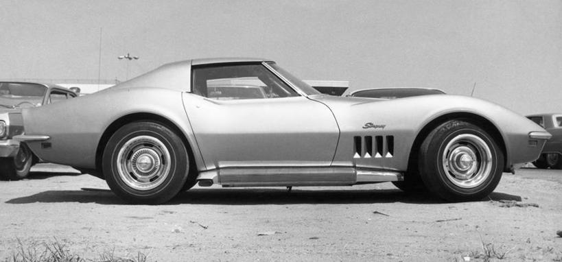 无人,横图,全景,黑白,室外,白天,汽车,跑车,古典,车,天空,交通工具,运输,摄影,停止,载具,老爷车,暂停,停滞,魟鱼,雪佛兰